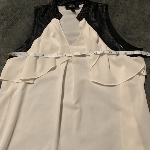 BCX | Sleeveless White Ruffle Blouse w/ Black Pleather Detailing | M - Picture 6 of 8